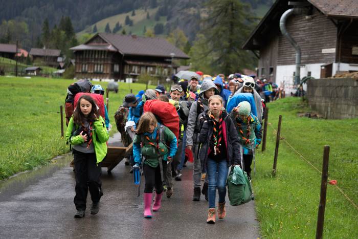 Anreise zum Bezirks Pfingstlager Kandersteg der Pfadi Berner Oberland
