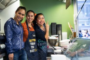 Das Streetfood-Festival Foodtruck-Happening auf dem Aarefeldplatz in Thun