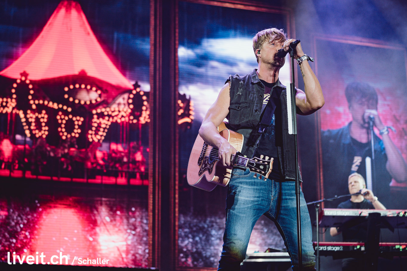 Sunrise Avenue Openair Gampel - Raphael Schaller Photography